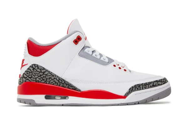 Replica Air Jordan 3 Retro 'Fire Red' 2022