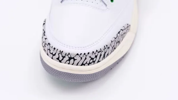 Air Jordan 3 Retro Lucky Green 4webp31