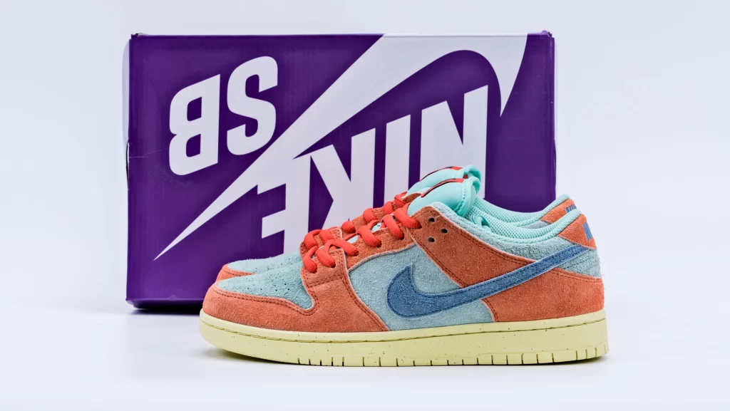 Dunk Low SB 'Orange Emerald Rise' Reps Website