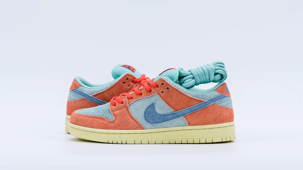 Dunk Low SB 'Orange Emerald Rise' Reps Website