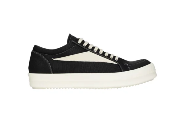 Embark on a reps shoes journey with the Rick Owens Wmns DRKSHDW Luxor Vintage Low 'Black Milk', embodying edgy elegance.