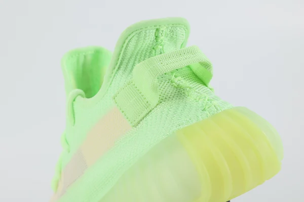 Yeezy Boost 350 V2 GID Glow Replica9