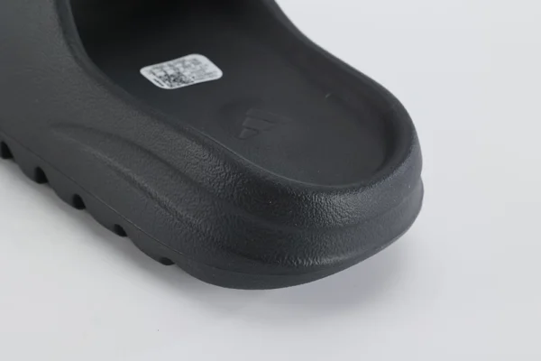 Yeezy Slides Onyx Replica9