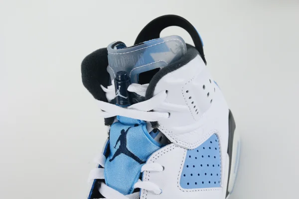 Air Jordan 6 Retro UNC Home replica version available