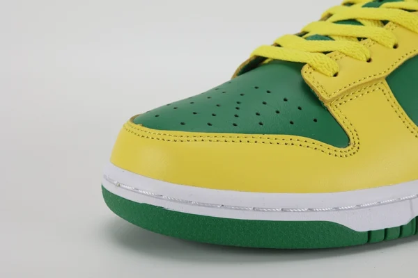 dunk low reverse brazil replica 4