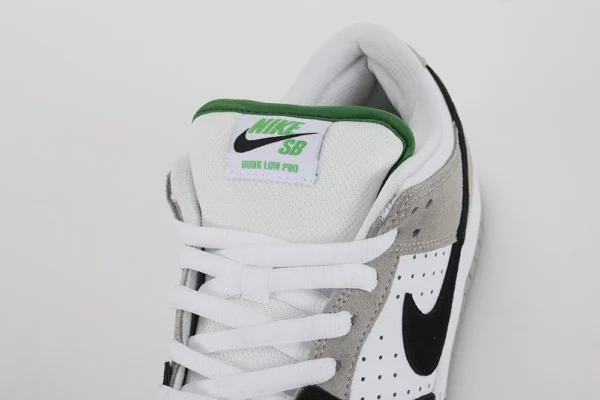 dunk low sb chlorophyll replica 6