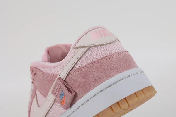 dunk low teddy bear light soft pink replica 7