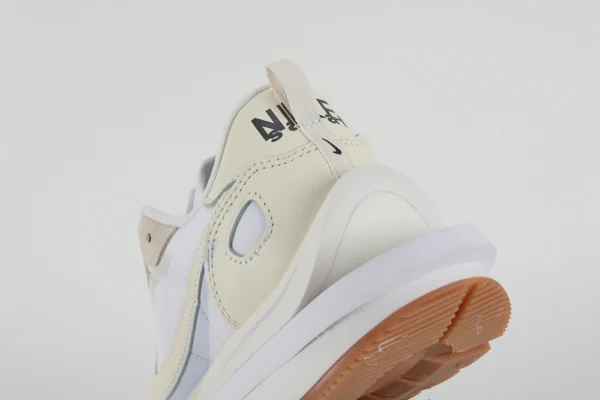 sacai x nk vaporwaffle sail gum replica 6