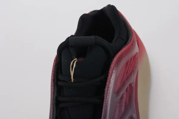 yeezy 700 v3 fade carbon replica 7