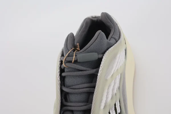 yeezy 700 v3 fade salt replica 7