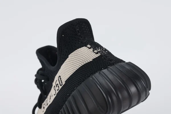 yeezy boost 350 v2 oreo replica 5