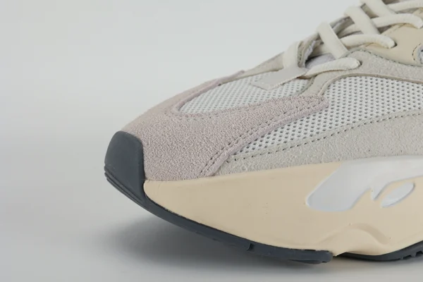 yeezy boost 700 analog replica 4