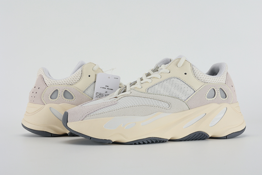 Yeezy Boost 700 Analog Replica