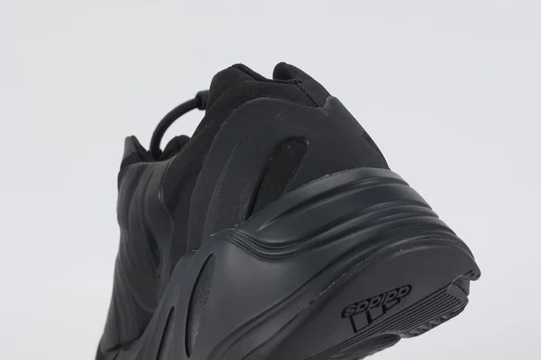 yeezy boost 700 mnvn triple black replica 5