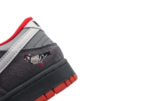 Jeff Staple x Dunk Low Pro SB 'Pigeon' REPS Shoes (3)