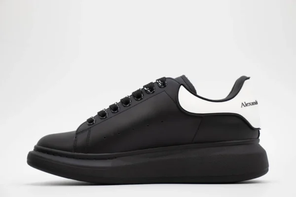 Alexander McQueen Oversized Sneaker 'Black' REPS (8)